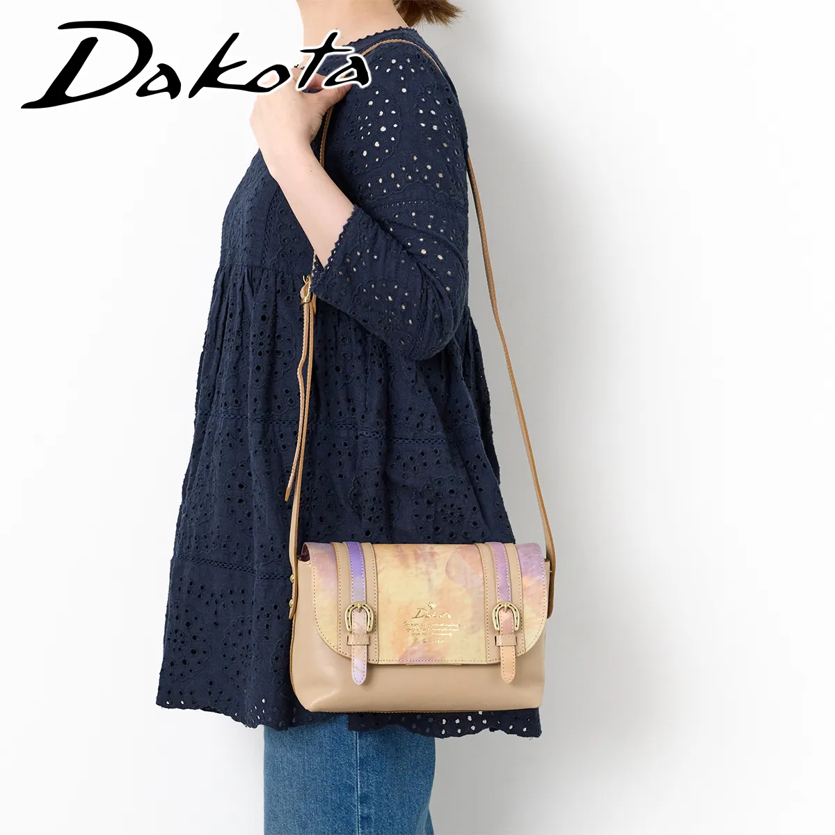 Dakota �_�R�^ �L���[�u�y�C���g �V�����_�[�o�b�O 1035005