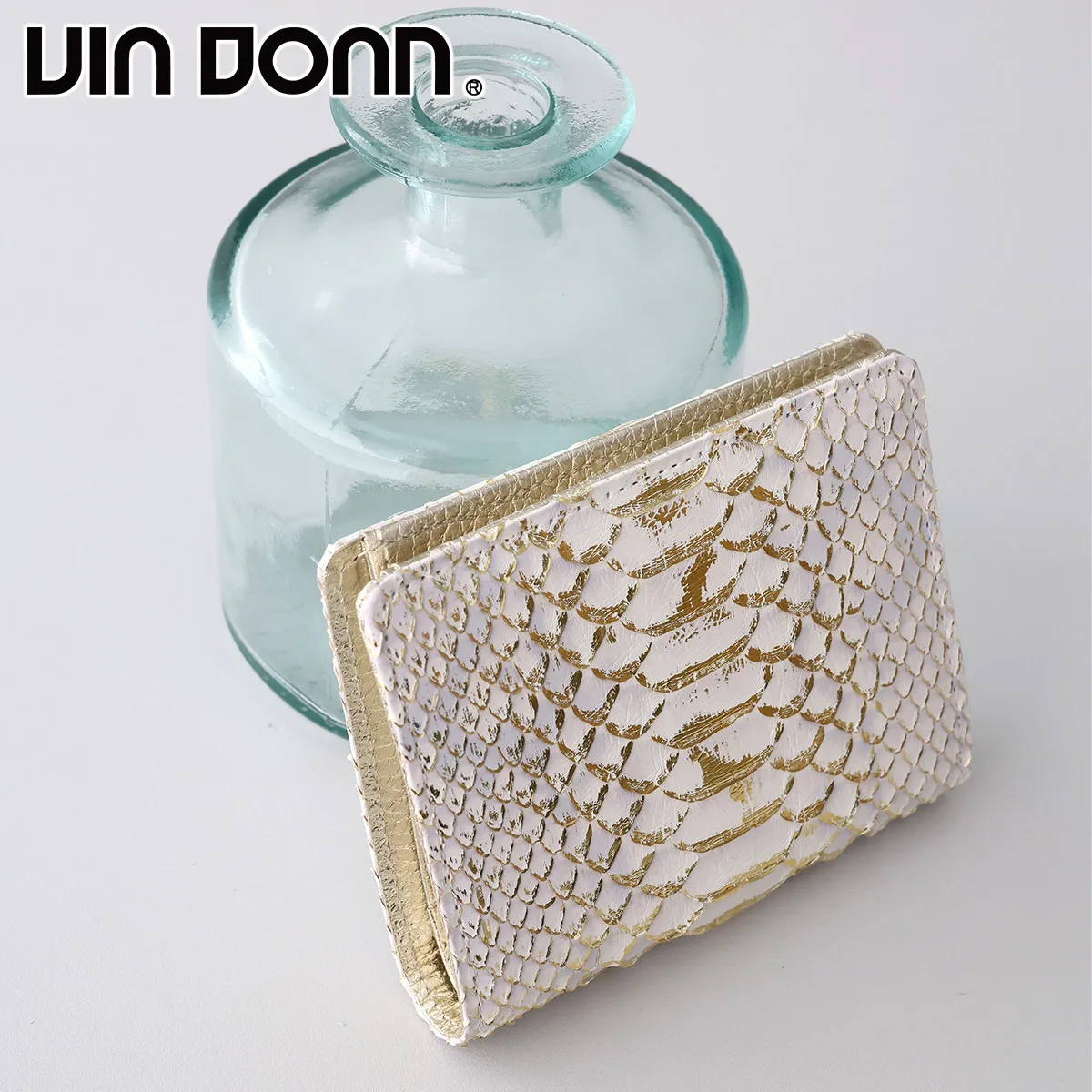 [ 2026年 春夏新作 ] VIA DOAN ヴィア ドアン Doree ドーレ 小銭入れ付き二つ折り財布 680