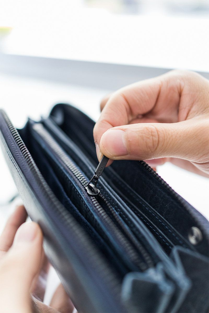 CORBO. コルボ -CLAY Works Horse- クレイワークスホース ラウンドファスナー 小銭入れ付き長財布 8JF-9980