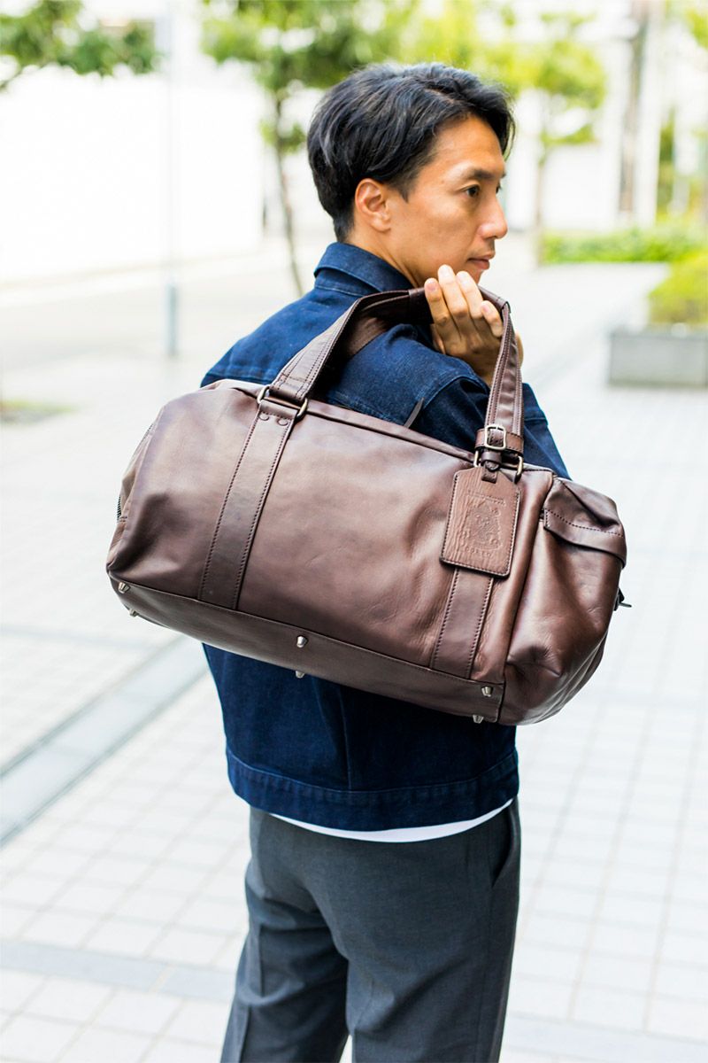 CORBO.（コルボ） イクワインズ シリーズ A4メッセンジャーバッグ 8KO-9714