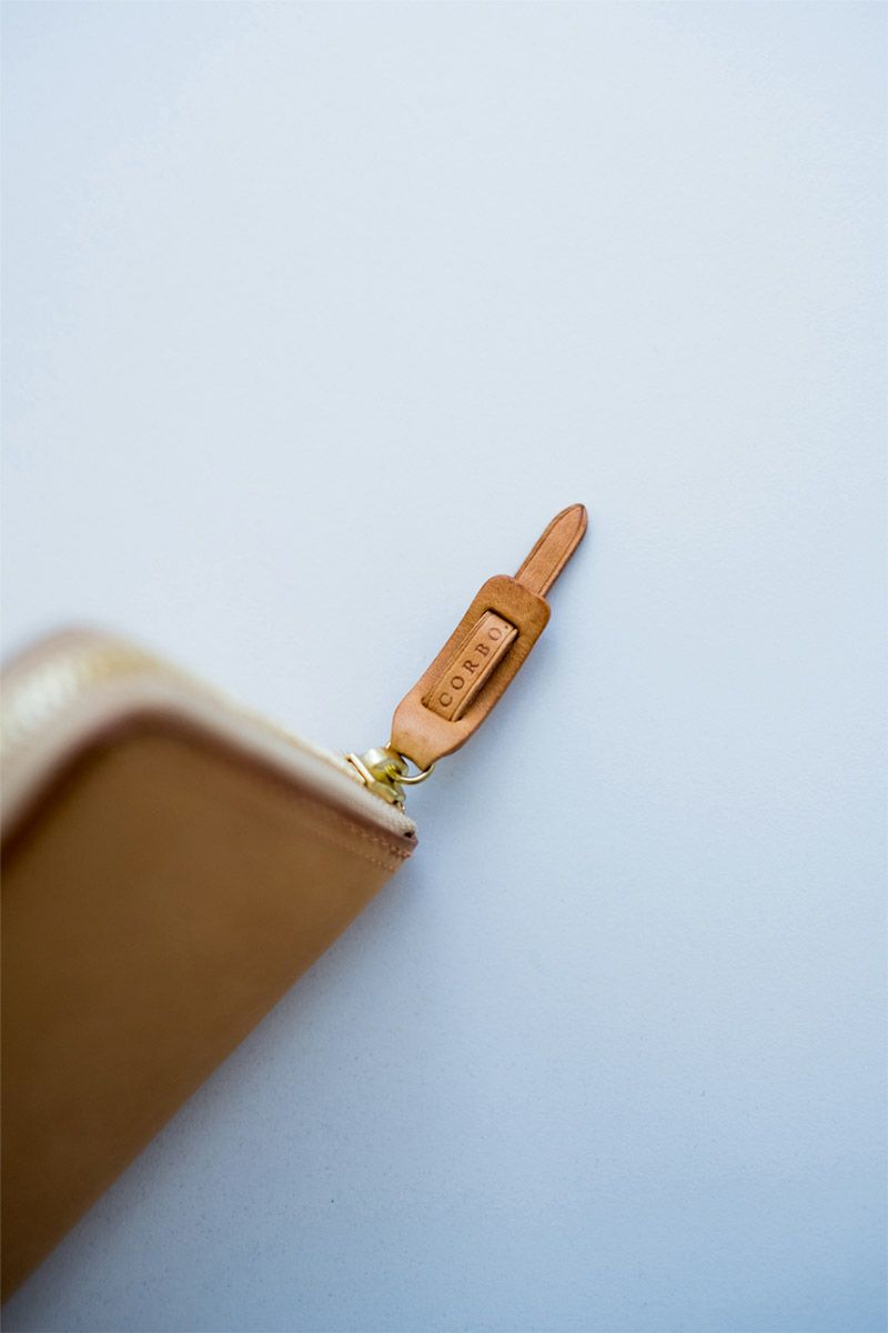 CORBO. コルボ -SLATE- スレート シリーズ ラウンドファスナー 小銭入れ付き長財布 8LC-0409