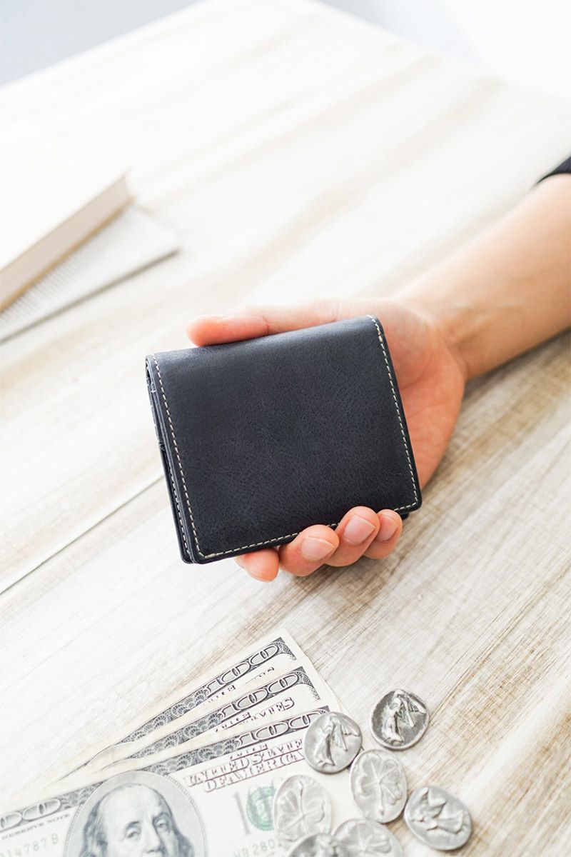 CORBO. コルボ -Curious- キュリオス シリーズ 小銭入れ付き二つ折り財布 8LO-1111