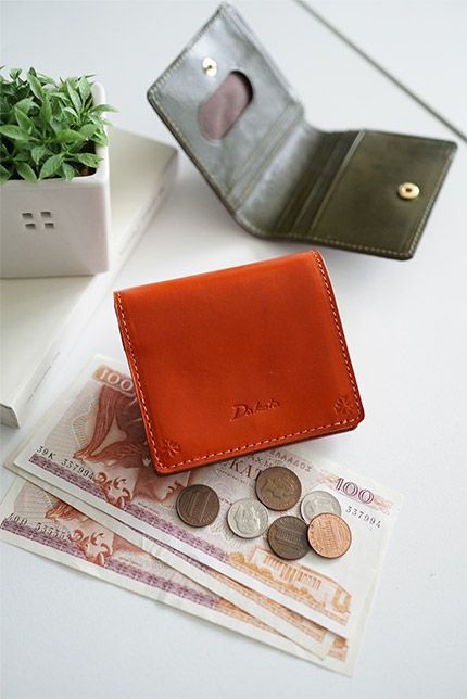 Dakota ダコタ バンビーナ 小銭入れ付き二つ折り財布 0036120
