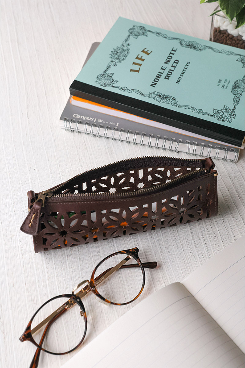 genten ゲンテン cut work カットワーク ペンケース 40603(31624)