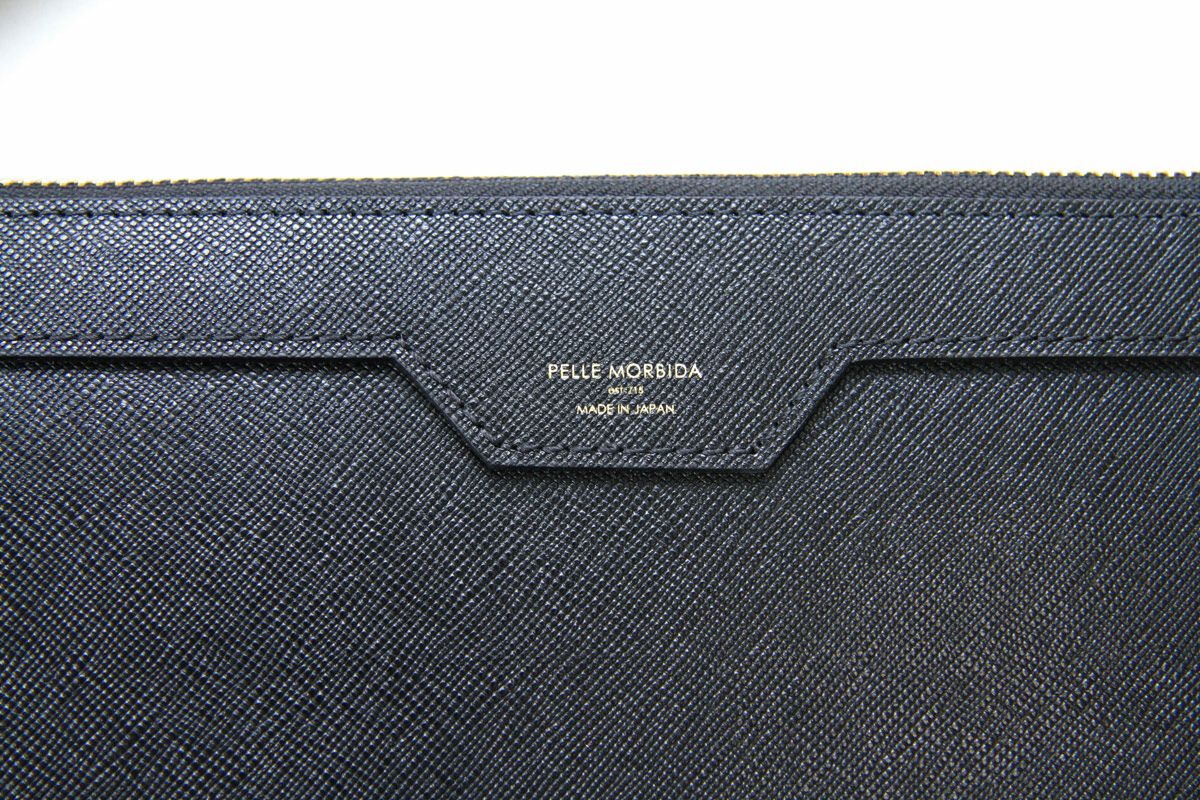 PELLE MORBIDA ペッレモルビダ <BR>Capitano キャピターノ エンボスレザー クラッチバッグ PMO-CA011BK