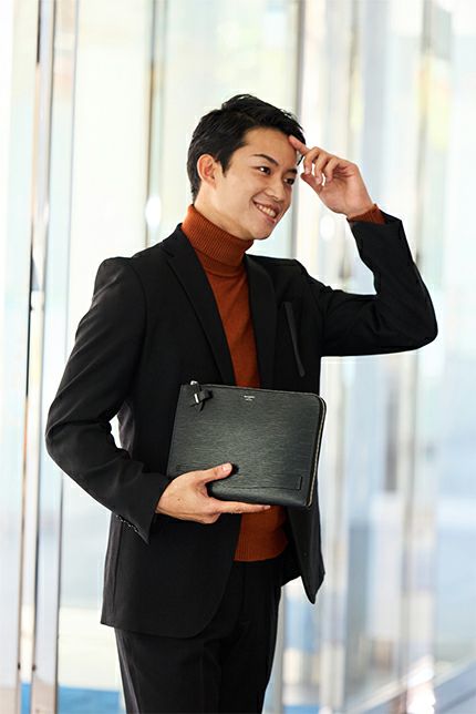 PELLE MORBIDA ペッレモルビダ Capitano キャピターノ エンボスレザー クラッチバッグ（M） PMO-CA205