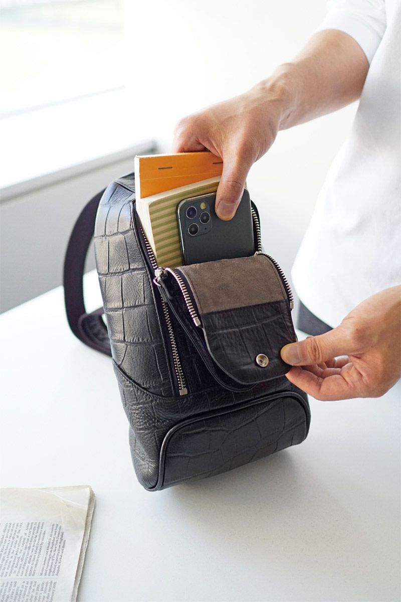 PELLE MORBIDA ペッレモルビダ Maiden Voyage メイデン ボヤージュ シュリンクレザー 縦型ショルダーバッグ PMO-MB051ELE