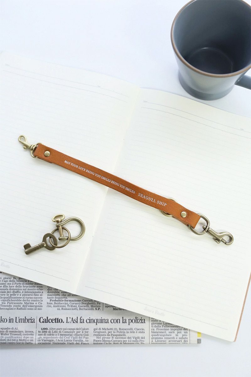 SEAGULL SHIP シーガルシップ ブラスシャックル+バニラ レザー キーホルダー SMM-200