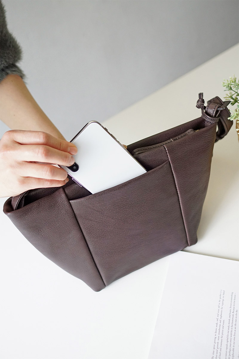genten ゲンテン GOAT BASIC（ゴートベーシック） ミニショルダーバッグ 42410