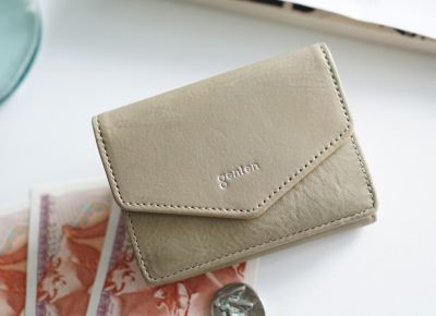 genten ゲンテン Piacere（ピアチェーレ） 小銭入れ付き三つ折り財布 42455