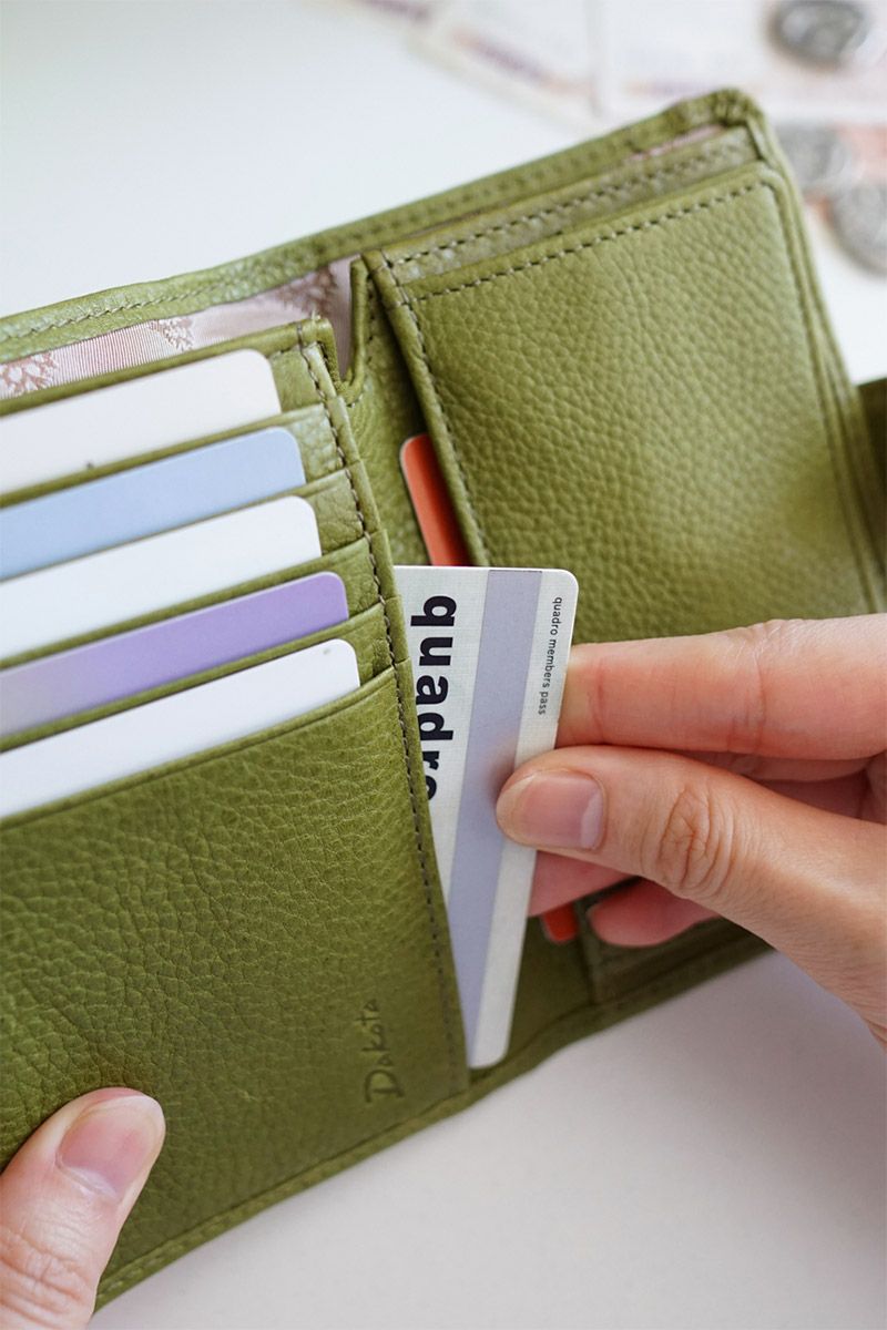 Dakota ダコタ アーブル 小銭入れ付き二つ折り財布 0031360