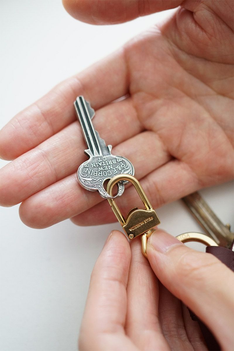 PELLE MORBIDA ペッレモルビダ Wien ヴィーン バッグチャーム PMO-SHIPSCATWI