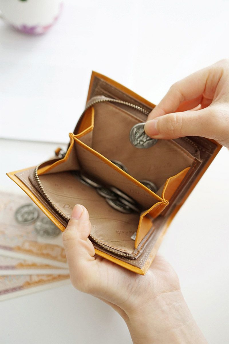 Dakota ダコタ ピアッタ 小銭入れ付き二つ折り財布 0031531