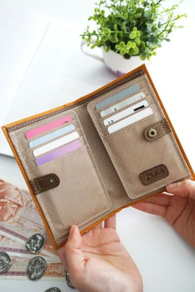 Dakota ダコタ ピアッタ 薄型二つ折り財布 0031535