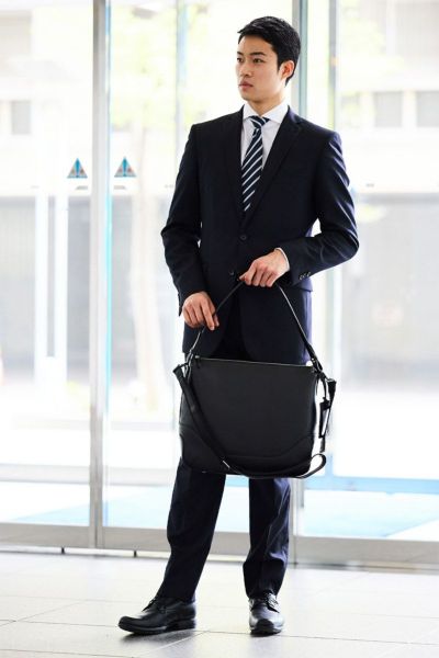 PELLE MORBIDA ペッレモルビダ Maiden Voyage メイデン ボヤージュ シュリンクレザー エディターズバッグ PMO-MB078