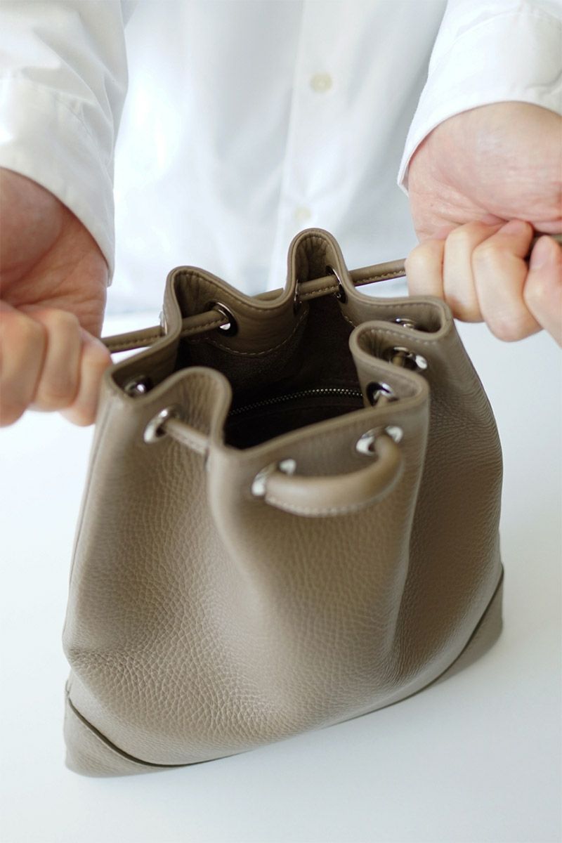 PELLE MORBIDA ペッレモルビダ Maiden Voyage メイデン ボヤージュ シュリンクレザー 巾着バッグ PMO-MB080