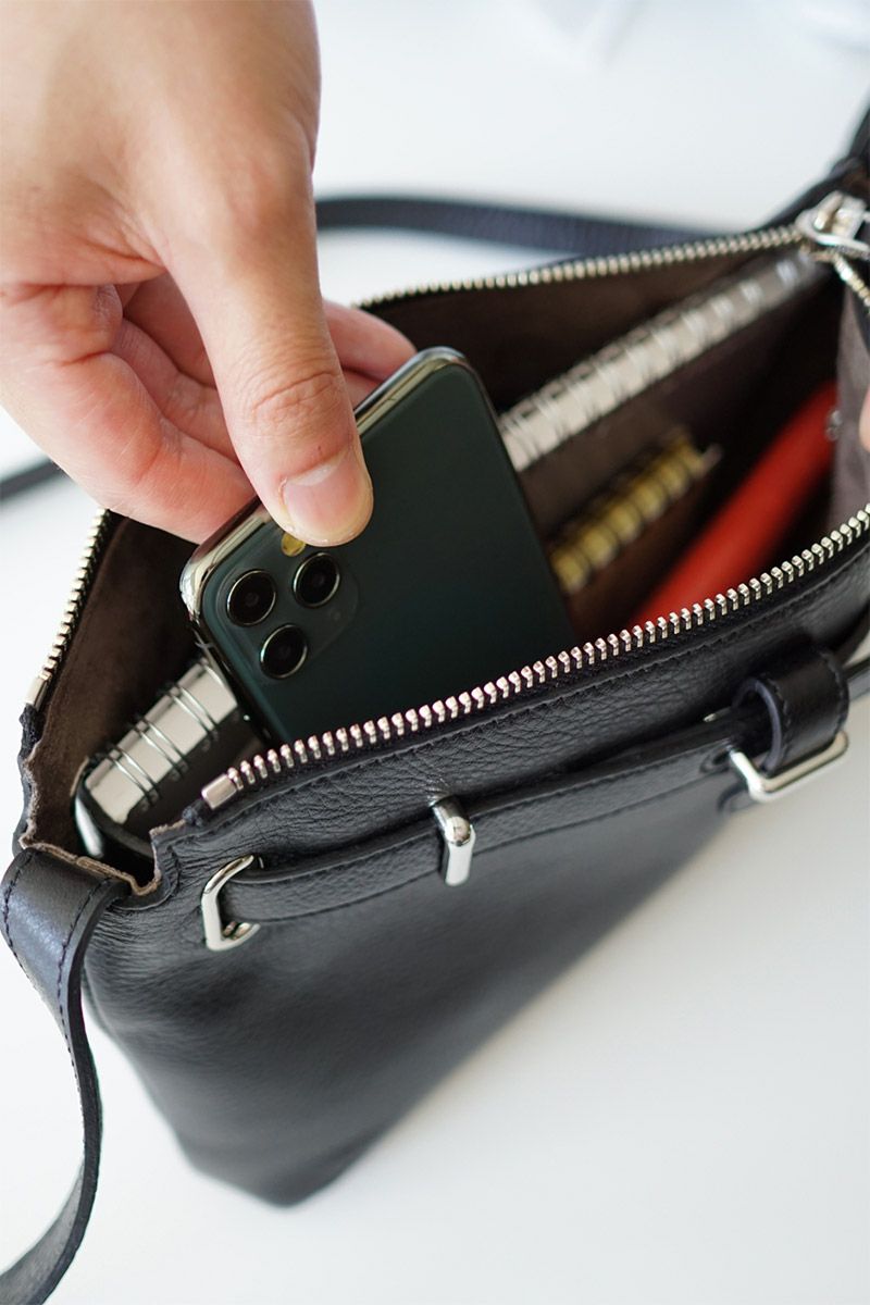 PELLE MORBIDA ペッレモルビダ Maiden Voyage メイデン ボヤージュ シュリンクレザー ショルダーバッグ PMO-MB081