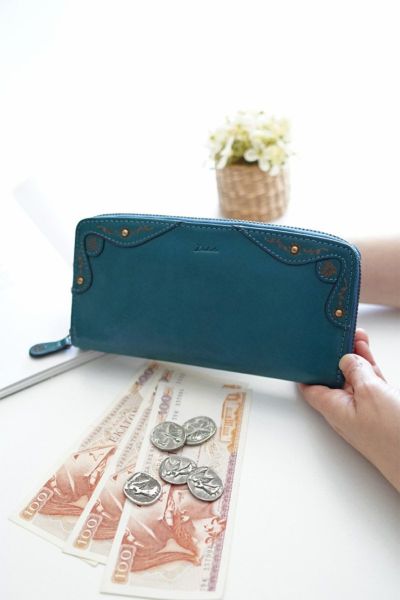 Dakota ダコタ マーゴット 小銭入れ付き長財布（ラウンドファスナー式