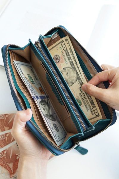 Dakota ダコタ マーゴット 小銭入れ付き長財布（ラウンドファスナー式