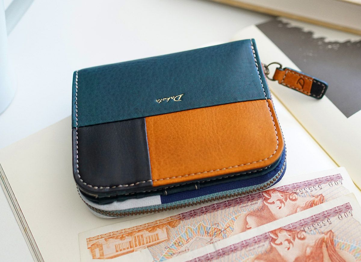 Dakota ダコタ ブロッコ 小銭入れ付き二つ折り財布 0031621