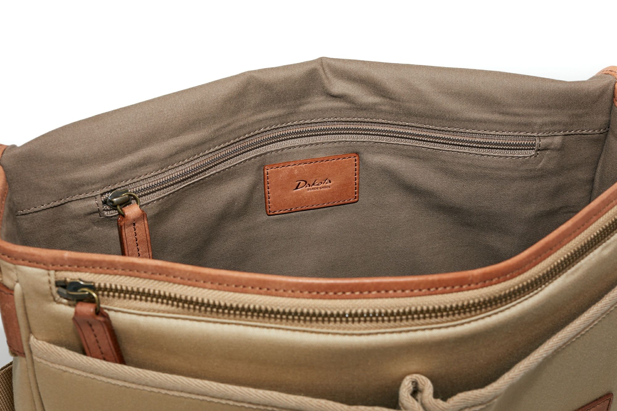 Dakota BLACK LABEL ダコタ ブラックレーベル フルーエント ショルダーバッグ 1623602