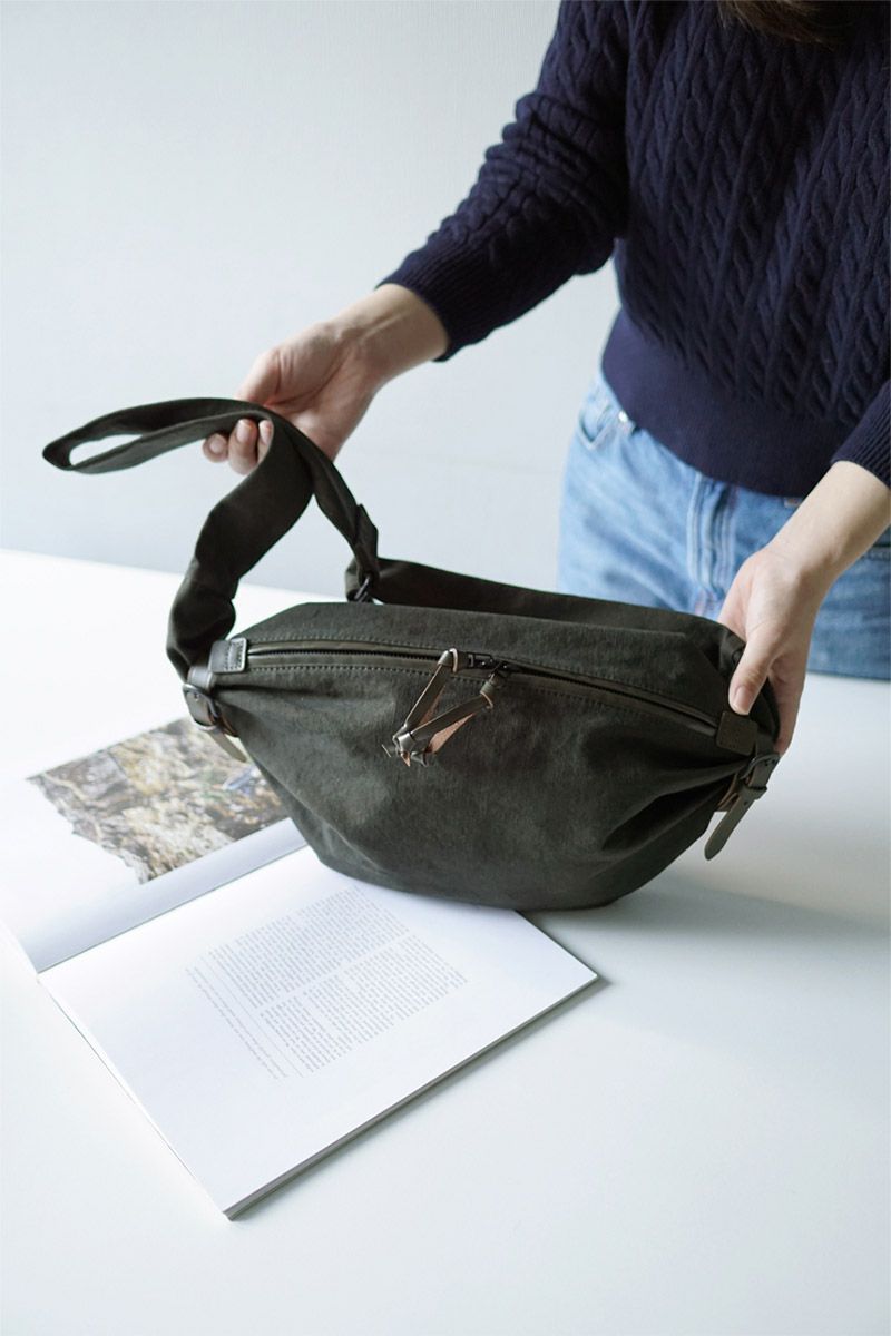 BAGGY PORT バギーポート 黒さび染め帆布 スリングバッグ GRN-9600