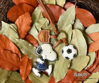 genten ゲンテン genten × PEANUTS ゲンテン×ピーナッツ ワクワクチャーム PEANUTS "Soccer" 46124