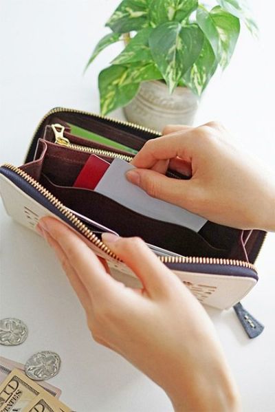 genten ゲンテン cut work カットワーク 小銭入れ付き長財布（ラウンドファスナー式 ） 49493(42191)