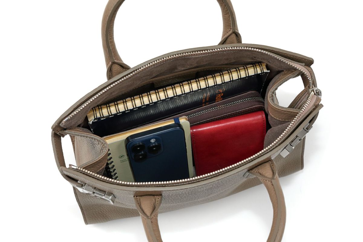 PELLE MORBIDA ペッレモルビダ Maiden Voyage メイデン ボヤージュ シュリンクレザー ミニトートバッグ PMO-MB084