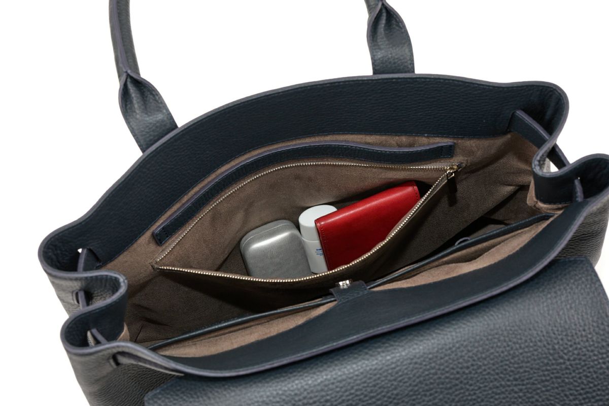 PELLE MORBIDA ペッレモルビダ Maiden Voyage メイデン ボヤージュ シュリンクレザー フラップトートバッグ PMO-MB083