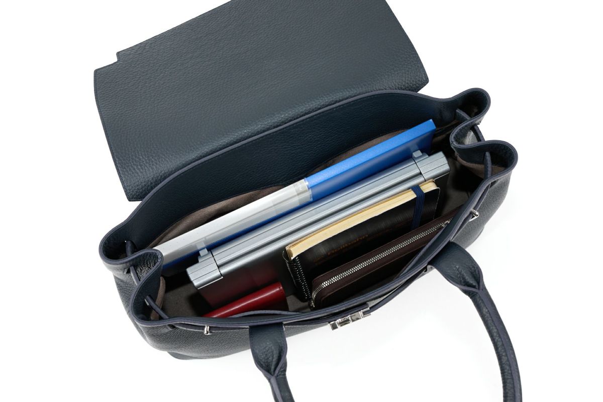 PELLE MORBIDA ペッレモルビダ Maiden Voyage メイデン ボヤージュ シュリンクレザー フラップトートバッグ PMO-MB083