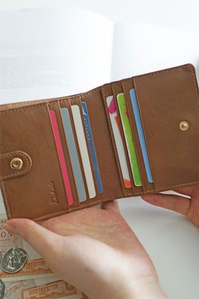 Dakota ダコタ クーポラ 小銭入れ付き二つ折り財布 0031720