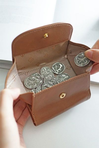 Dakota ダコタ クーポラ 小銭入れ付き二つ折り財布 0031720