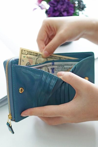 Dakota ダコタ クーポラ 小銭入れ付き二つ折り財布 0031721