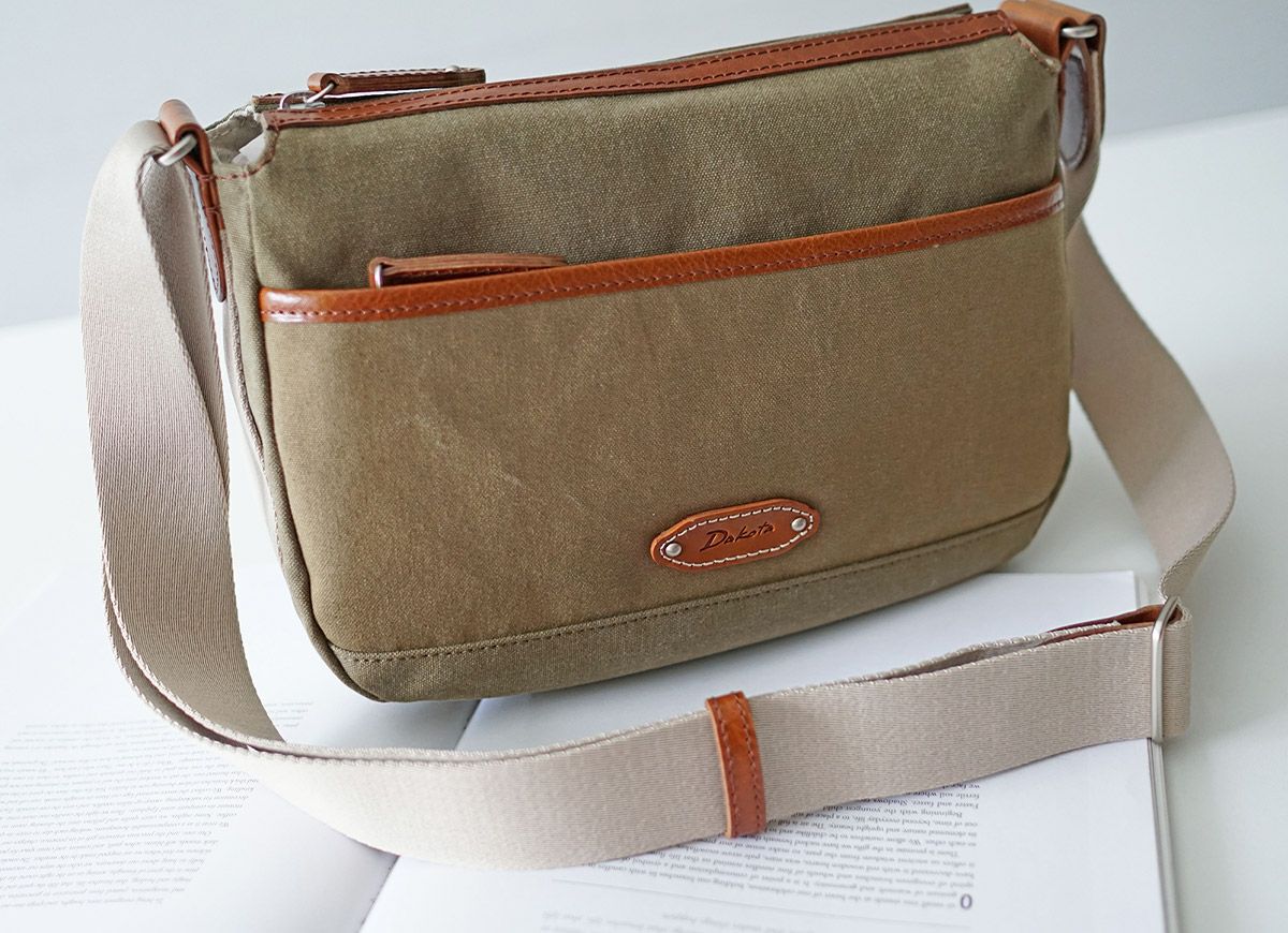 Dakota ダコタ ワールズ ショルダーバッグ 1531672