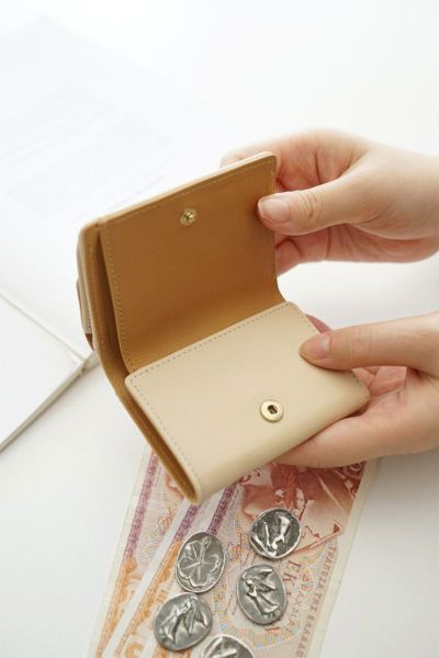 genten ゲンテン Pia ピア 小銭入れ付き三つ折り財布 44648