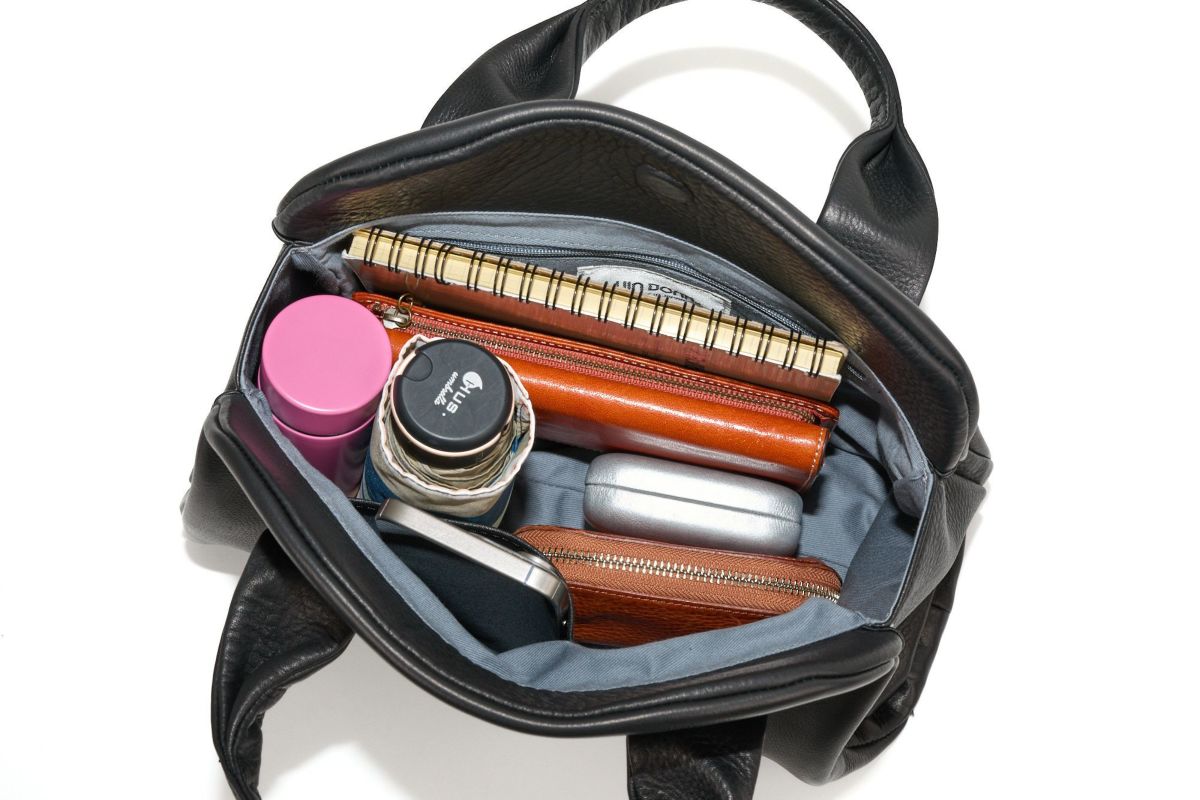 VIA DOAN ヴィア ドアン Zilda ジルダ 横長手さげバッグ 7733