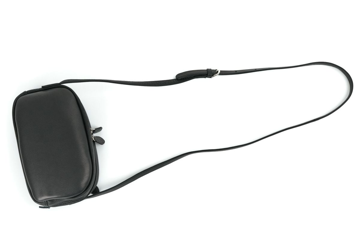 VIA DOAN ヴィア ドアン Zilda ジルダ 横長ミニショルダーバッグ 7735