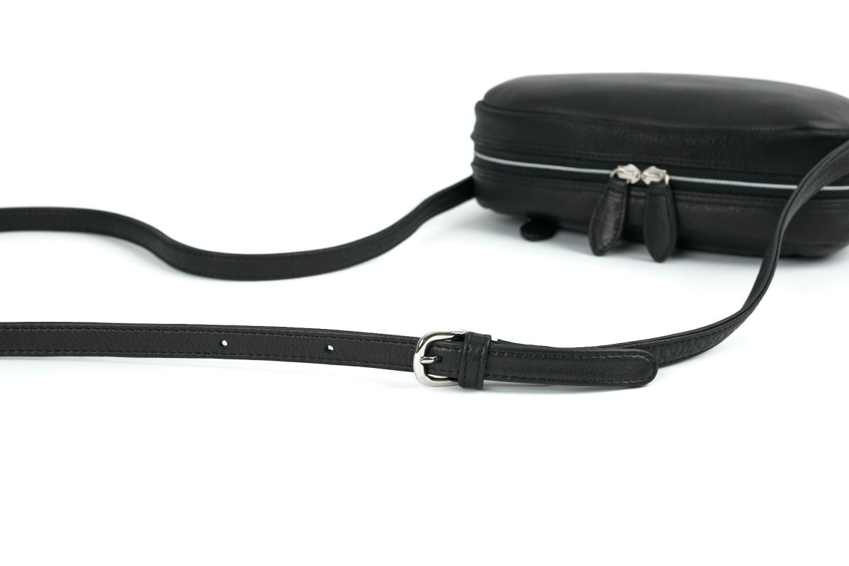 VIA DOAN ヴィア ドアン Zilda ジルダ 横長ミニショルダーバッグ 7735