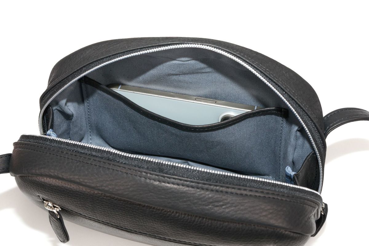 VIA DOAN ヴィア ドアン Zilda ジルダ 横長ミニショルダーバッグ 7735