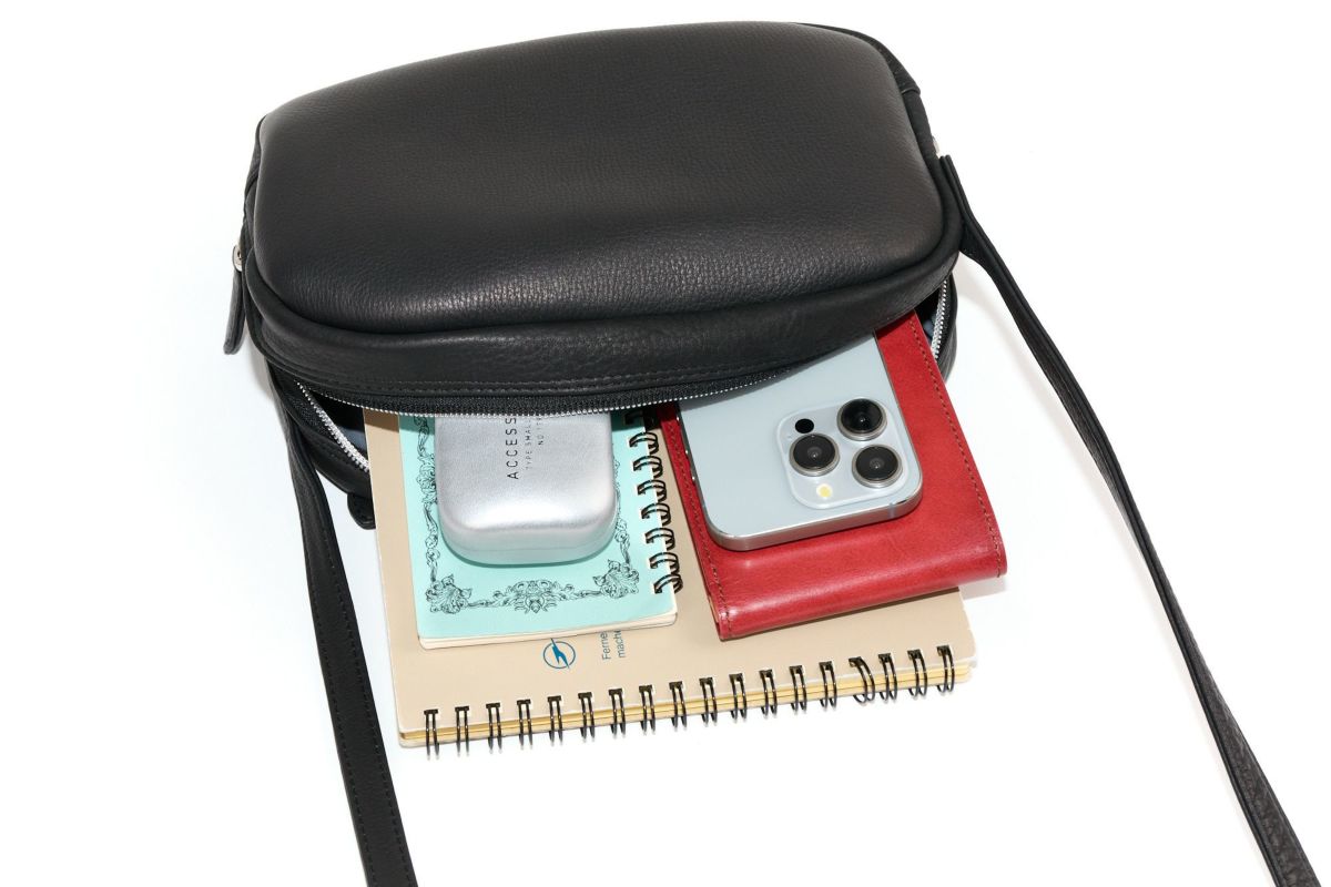 VIA DOAN ヴィア ドアン Zilda ジルダ 横長ミニショルダーバッグ 7735