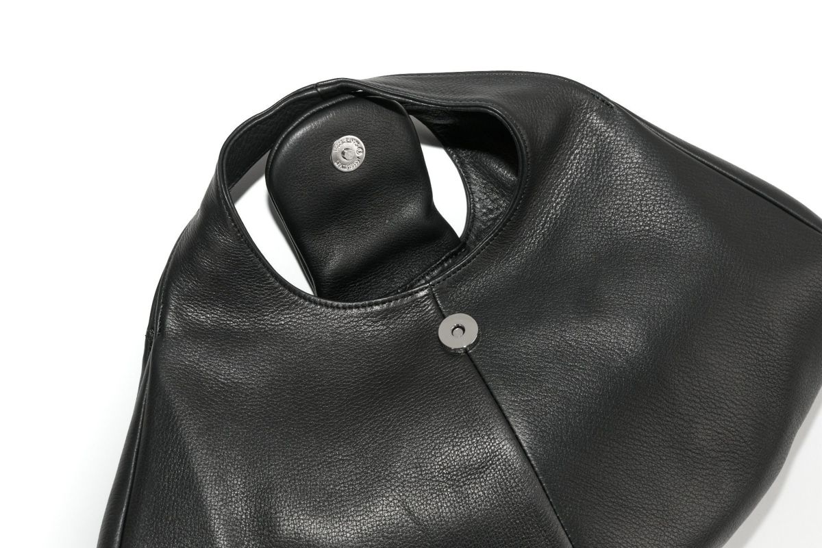 VIA DOAN ヴィア ドアン Zilda ジルダ 扇形手さげバッグ 7769