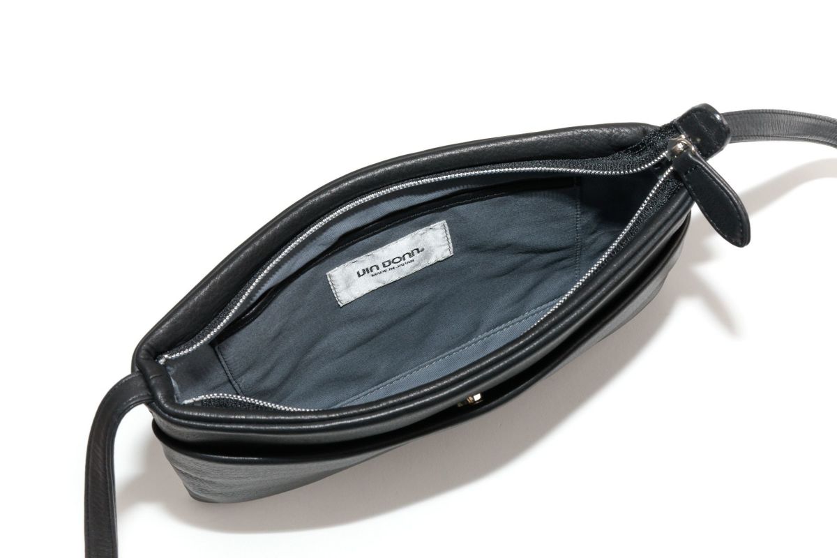 VIA DOAN ヴィア ドアン Zilda ジルダ 薄型ショルダーバッグ 7786