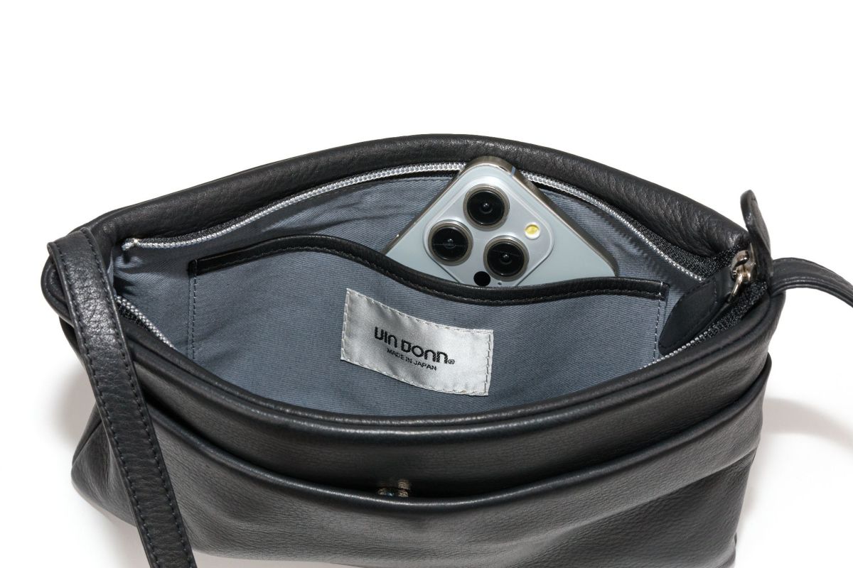 VIA DOAN ヴィア ドアン Zilda ジルダ 薄型ショルダーバッグ 7786