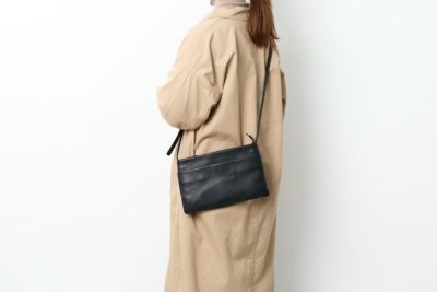 VIA DOAN ヴィア ドアン Zilda ジルダ 薄型ショルダーバッグ 7786