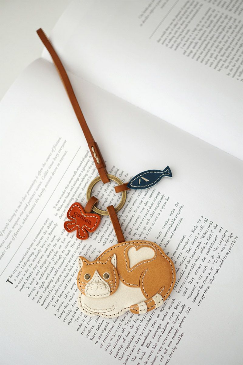 genten ゲンテン WAKU WAKU Charm ワクワクチャーム ハチワレ 40862