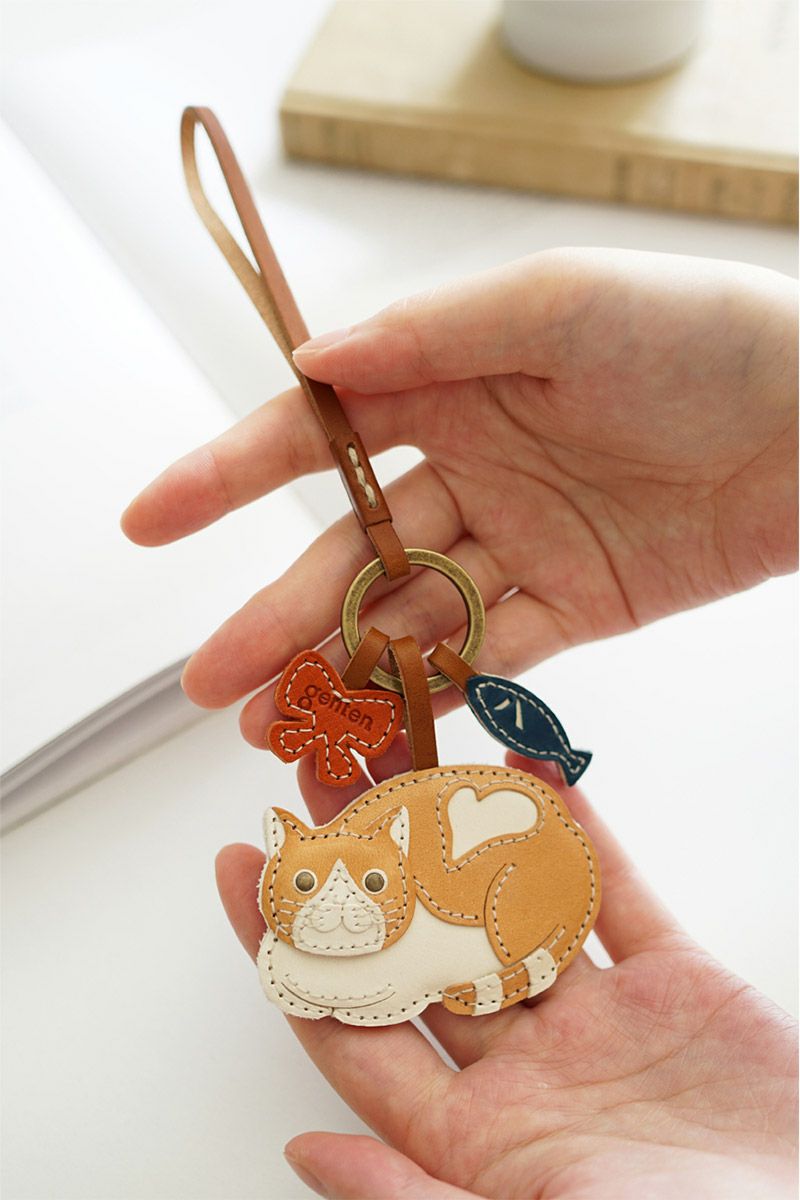 genten ゲンテン WAKU WAKU Charm ワクワクチャーム ハチワレ 40862