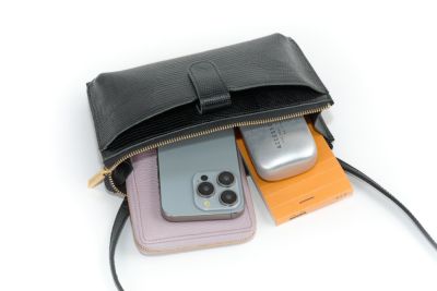 VIOLAd'ORO ヴィオラドーロ ADRIA アドリア 横型スマートフォンポシェット V-1326