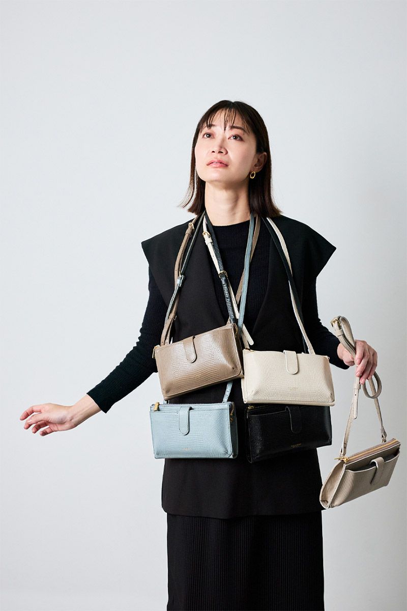VIOLAd'ORO ヴィオラドーロ ADRIA アドリア 横型スマートフォンポシェット V-1326