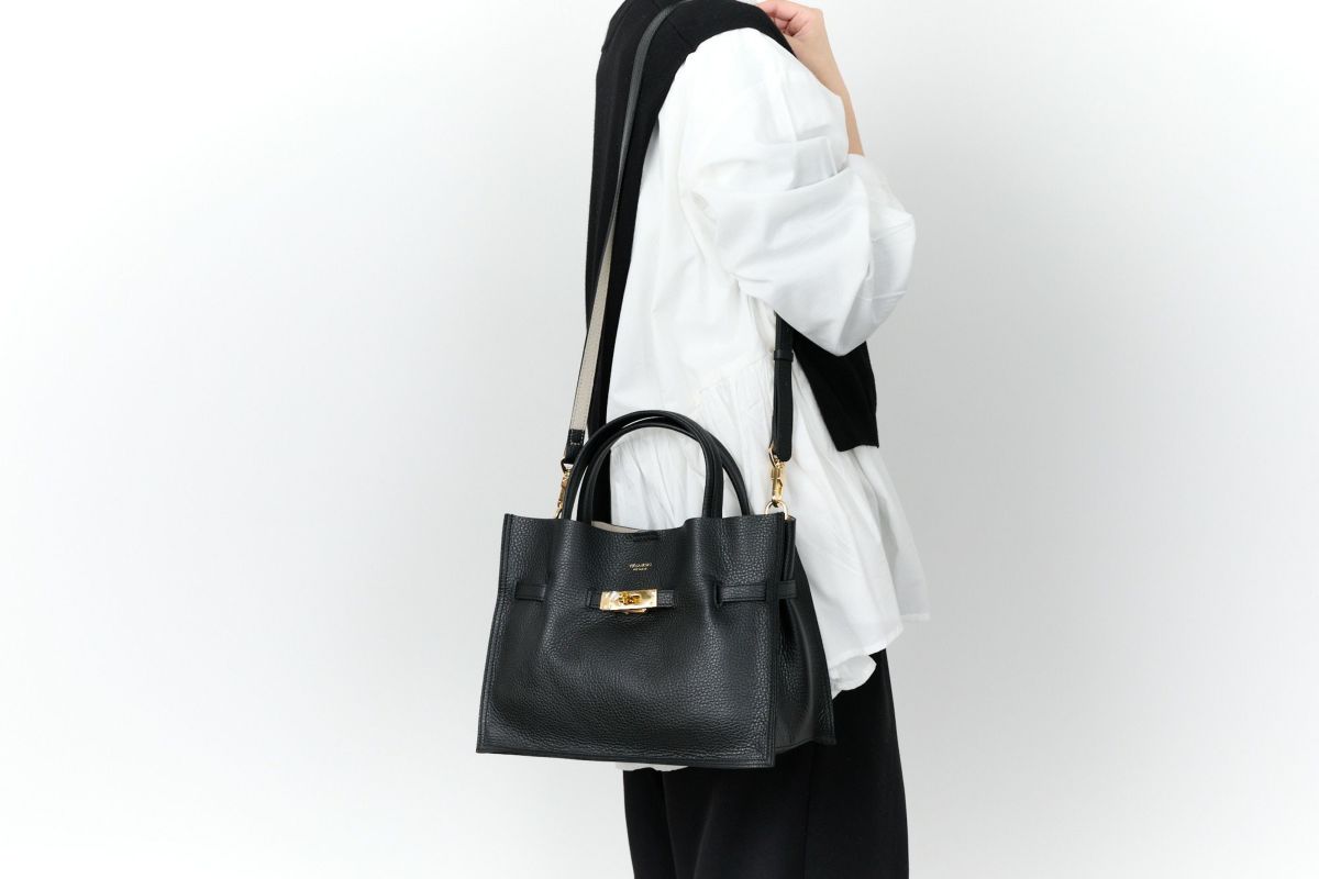 VIOLAd'ORO ヴィオラドーロ TRERO トレロ WフェイストートバッグM V-1496